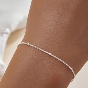 A Pure Silver Bead Bracelet Made of S925 Silver with Cross-Shaped Beads